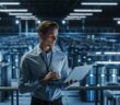 SIMCom: 5G-Module für die intelligente Fabrik (Foto: Adobe Stock - Gorodenkoff)