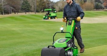 Smarter Rasenschnitt: John Deere Golfmaschinen nun vernetzt Golfmaschinen 2.0: John Deere setzt auf Konnektivität (Foto: John Deere)
