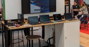 ASUS präsentiert innovative Education-Serie auf der (Foto: ASUS)