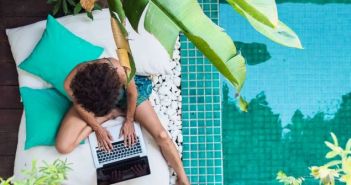Wer übernimmt den Schaden nach Diebstahl? Versicherungsschutz bei Diebstahl im Urlaub? (Foto: AdobeStock - shellygraphy 51254930)