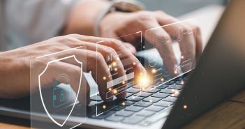 DNSSEC-Fehler ermöglicht anhaltende Denial-of-Service-Angriffe Neuer Sicherheitsfehler KeyTrap bedroht das Internet und (Foto: AdobeStock - somyuzu 672973515)