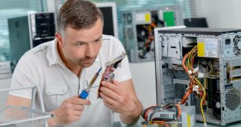 EDV-Dienstleistungen: Definition, Bedeutung und wonach Dienstleister ausgewählt werden (Foto: AdobeStock - 75749136 auremar)