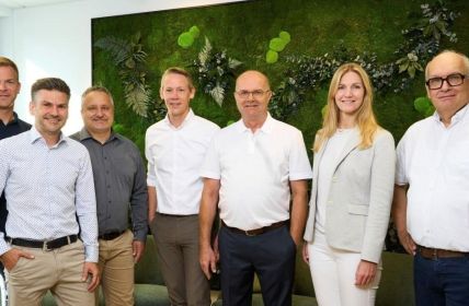 Zwei Firmen eröffnen jetzt gemeinsames QNG-Plus Technikzentrum in (Foto: Janz Tec AG)